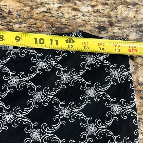 Cache Black Cotton Blend Embroidered Mid Rise Flared Pants Size 12 - Picture 6 of 9